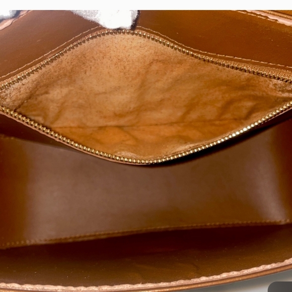 Auth BRONZE VERNIS CROSSBODY - Picture 7 of 10